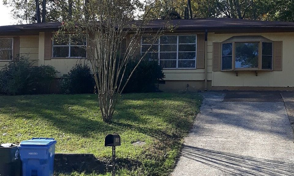 1st image of 3724 Mark Twain Cir