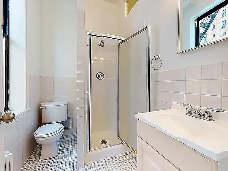 720 2nd Ave #3 — Photo 7