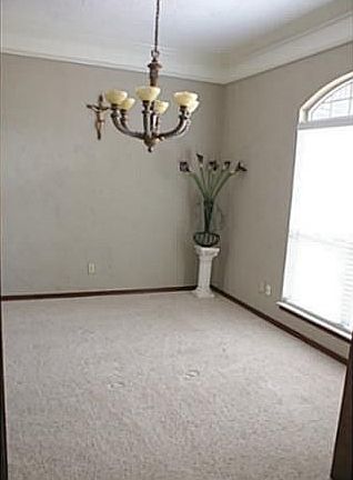 5th image of 1805 Parkway Dr