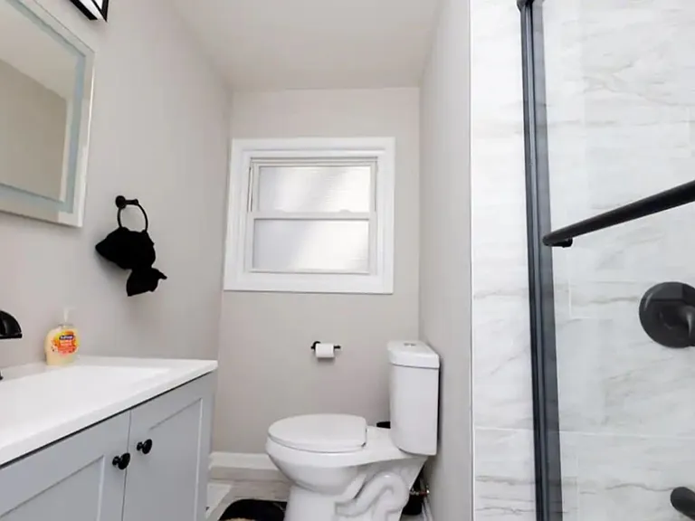 803 Lilac Ln — Photo 6