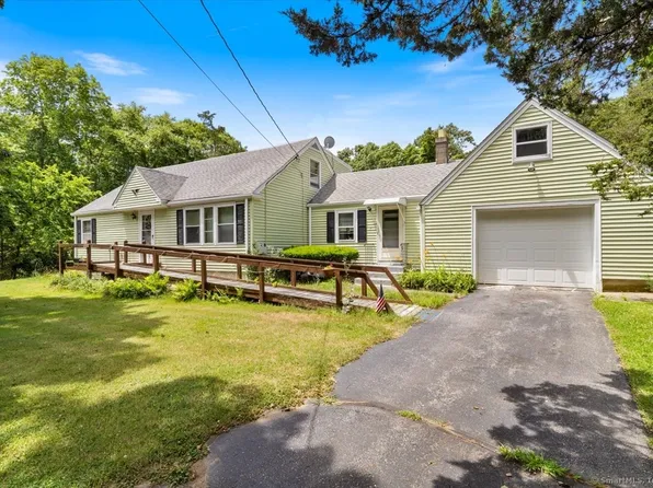 8 Cedarcrest Drive, Preston, CT 06365