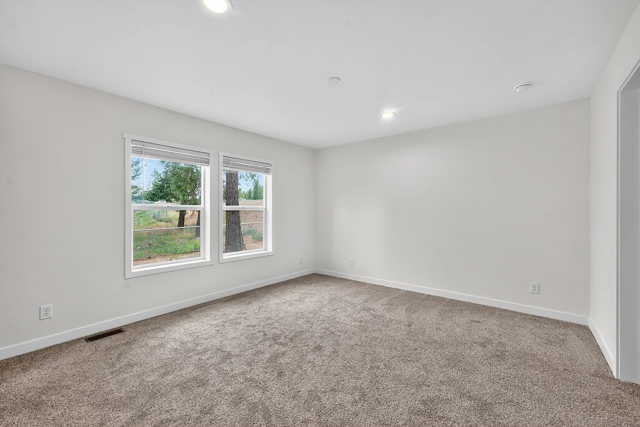 Quaint 3 Bed/ 2 Bath Home For Rent! — Photo 3