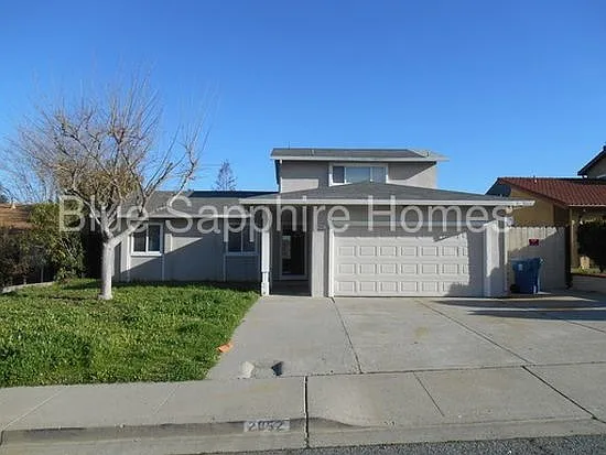 2852 Seville Cir photo 1