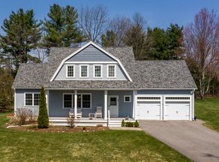 28 River Rd, Stratham, NH 03885