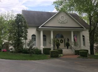 2045 Quail Run Dr, Bowling Green, KY 42104