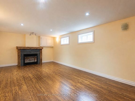 2nd image of 162 Mountainview Rd S #Basement
