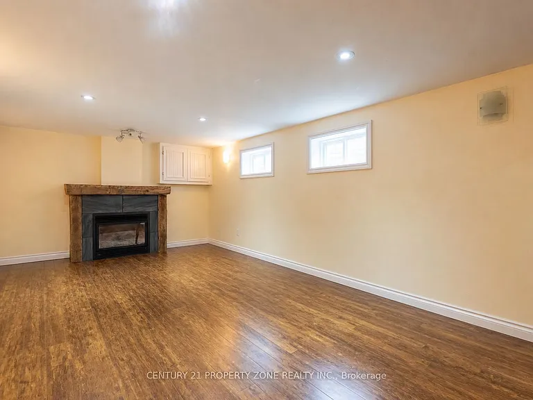 162 Mountainview Rd S #BASEMENT — Photo 2