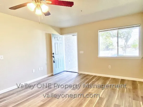 1160 E Monte Vista Ave, Turlock, CA 95382