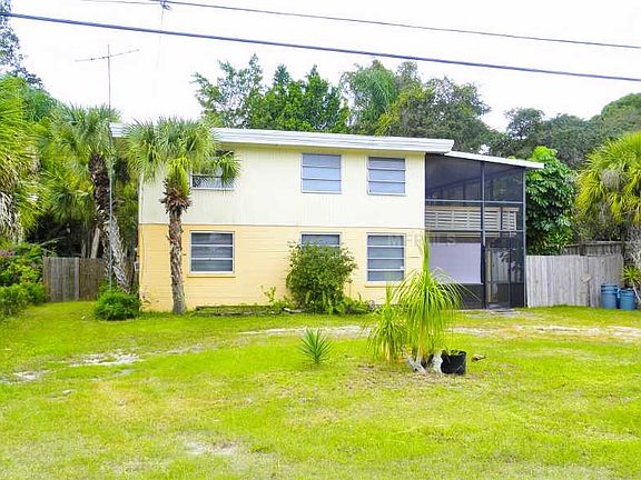 2nd image of 2290 Lemon Ave