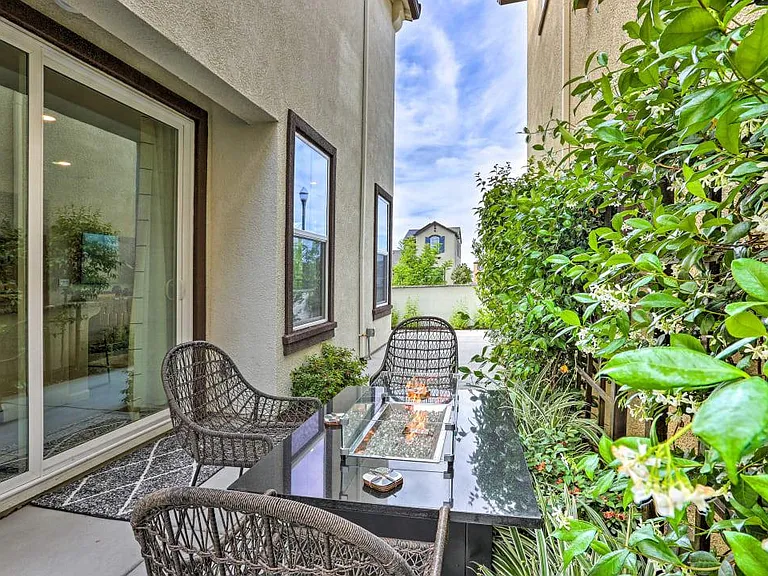 8847 Crimson Ridge Way — Photo 20
