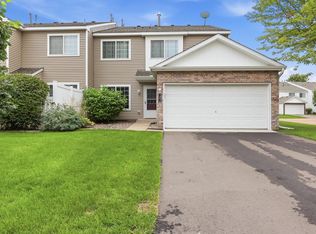 1216 Elmwood Ave, Shakopee, MN 55379