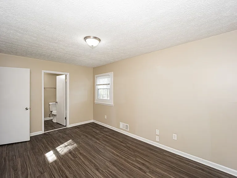 6985 Smoke Ridge Dr — Photo 14