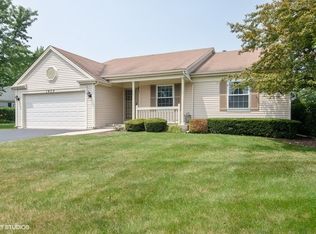 1409 Rose Ct, Carol Stream, IL 60188