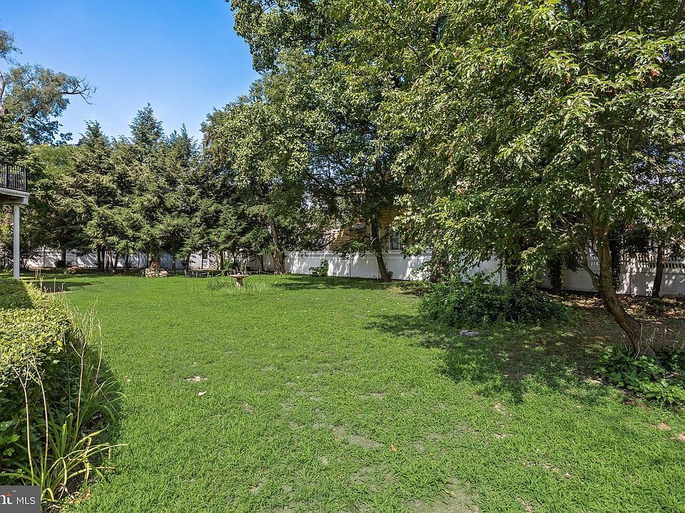 1st image of 327 Cinnaminson Ave