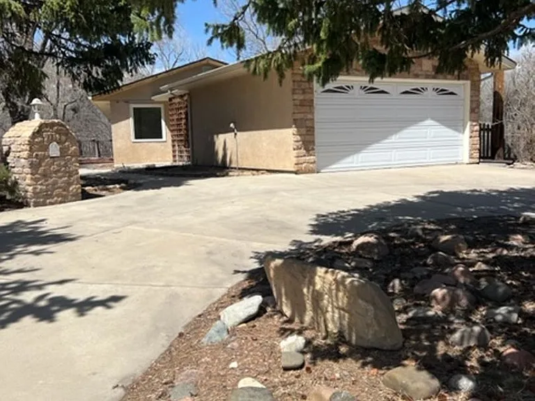1212 Morning Star Dr — Photo 1