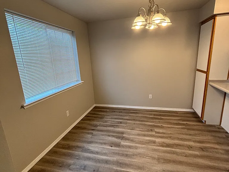 130 Bayberry Dr #B — Photo 10