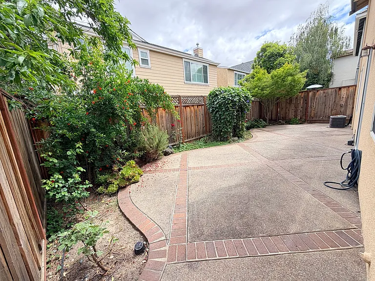 2336 Millenium Ln — Photo 17