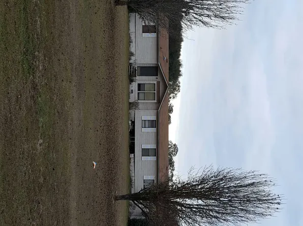 4954 Strawberry Rd, Pelham, GA 31779