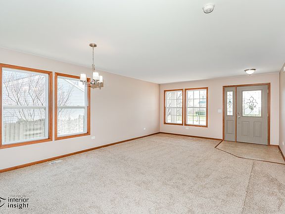 2nd image of 25425 Shannon Dr