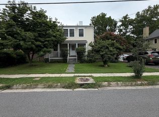 414 E Howell Ave, Alexandria, VA 22301