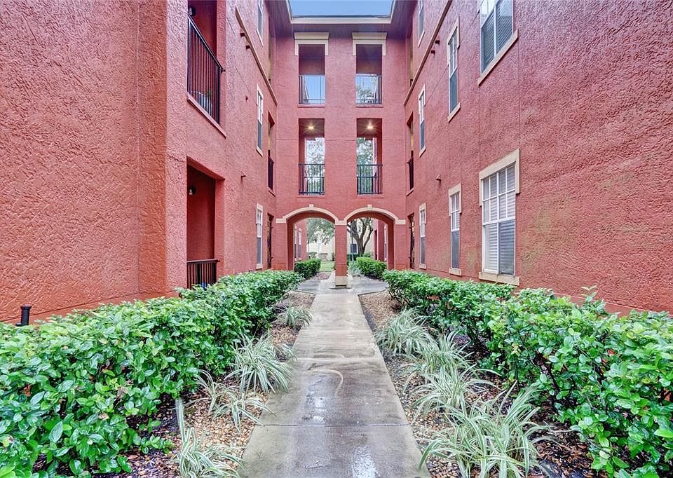 1st image of 132 Vista Verdi Cir Unit 216