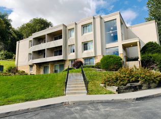 366 Elton Hills Dr NW APT 22, Rochester, MN 55901