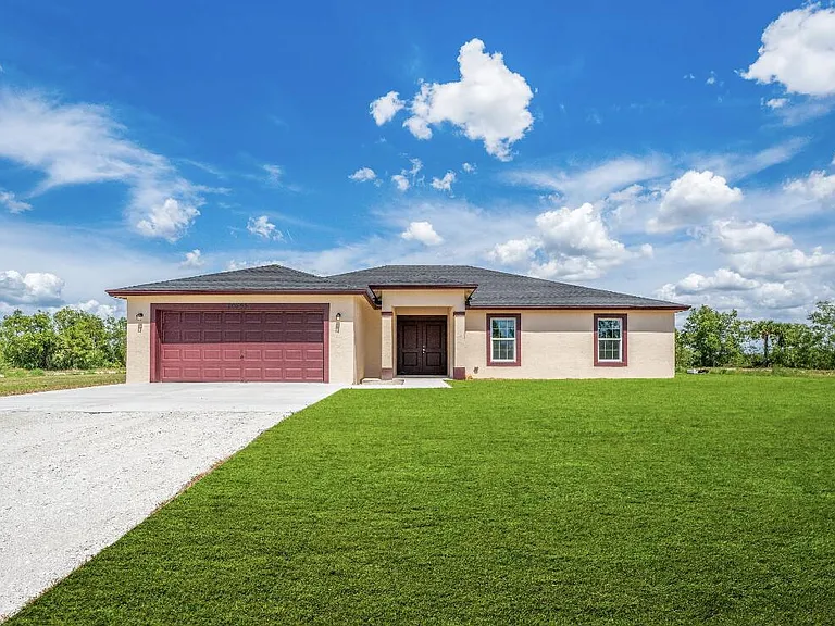 20365 Marie Ct — Photo 3