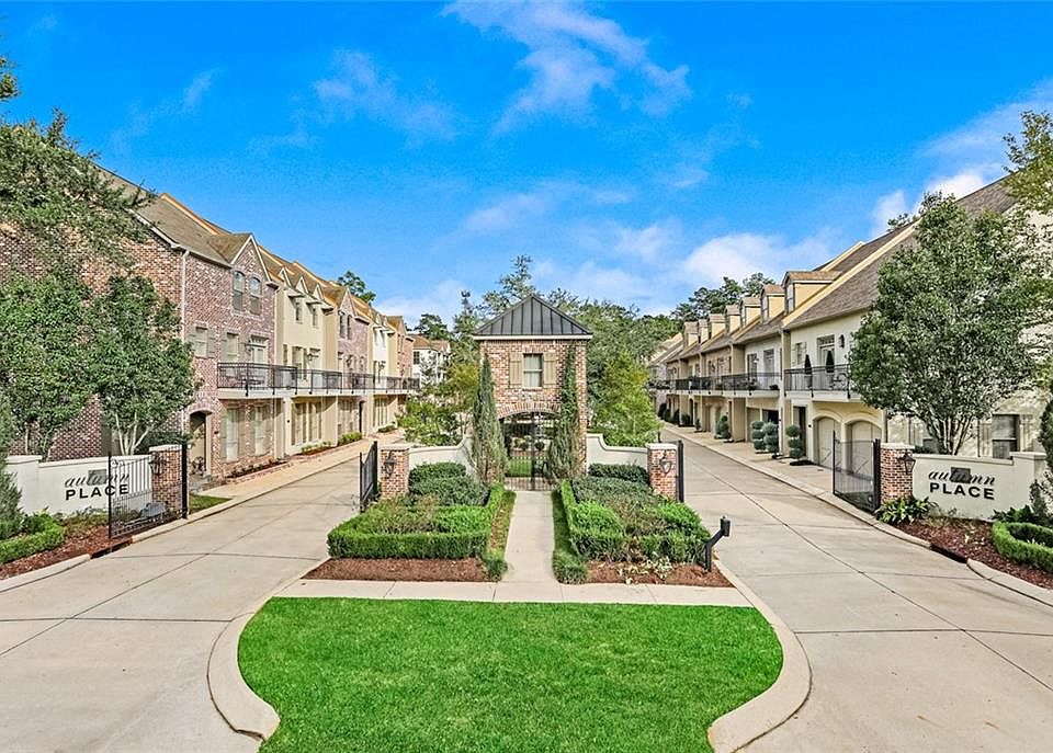 1st image of 827 Autumn Pl APT 103