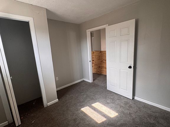 5th image of 15184 Bowman St