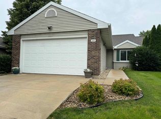 643 Kensington Sq, Stoughton, WI 53589