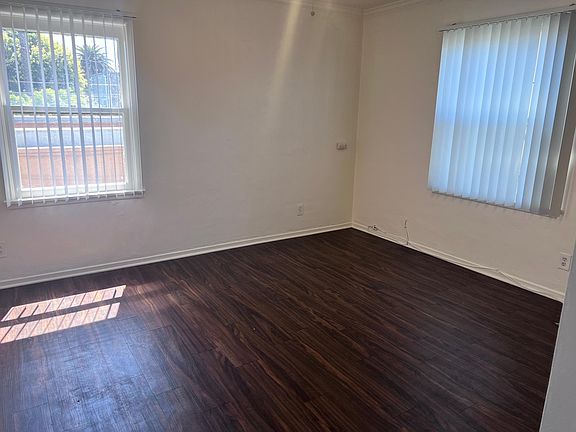 2nd image of 937 Magnolia Ave APT 19