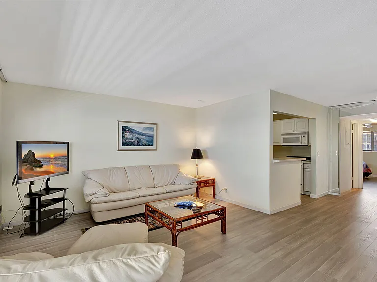 100 Shore Ct #210 — Photo 11