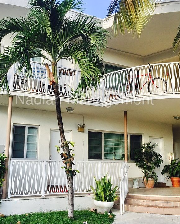 1st image of 6915 Indian Creek Dr APT 8