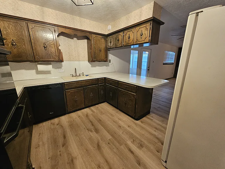 7318 NW Andrews Ave — Photo 6
