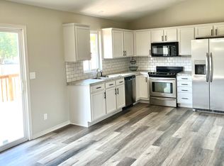 2218 E James St, Derby, KS 67037