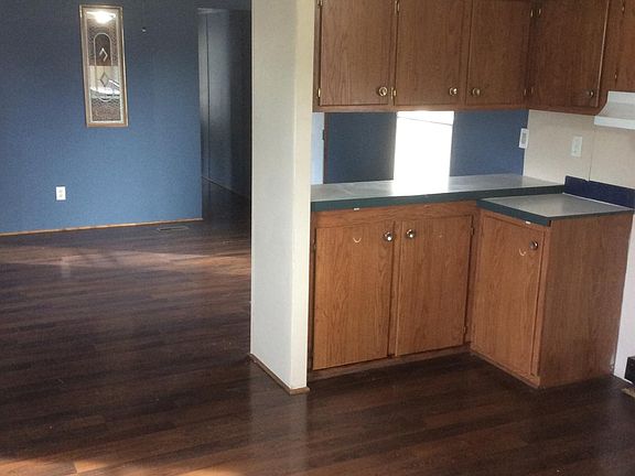 2nd image of 72 Lodgewood Dr #72