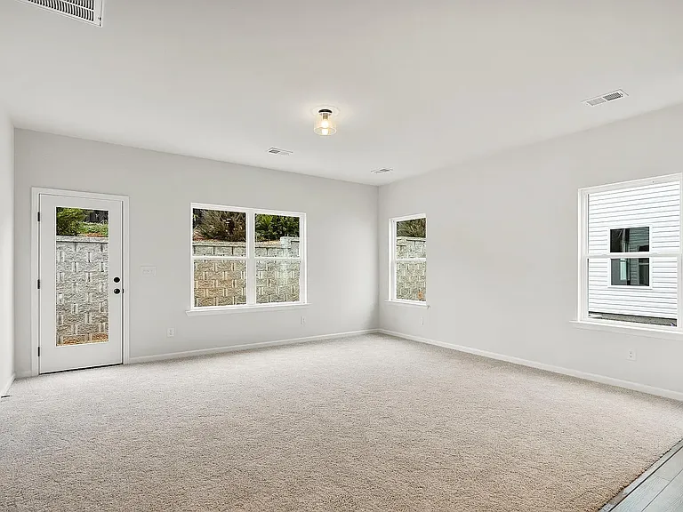 13 Lone Cypress St — Photo 12