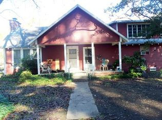 465 Persimmon Dr, Hemphill, TX 75948