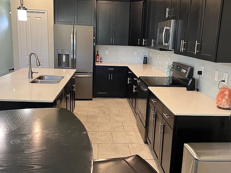 3643 Cortland Dr — Photo 9