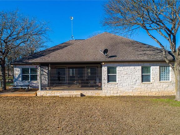 3rd image of 901 County Road 340a