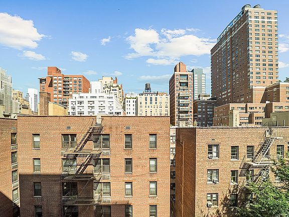 4th image of 315 E 70th St APT 7D