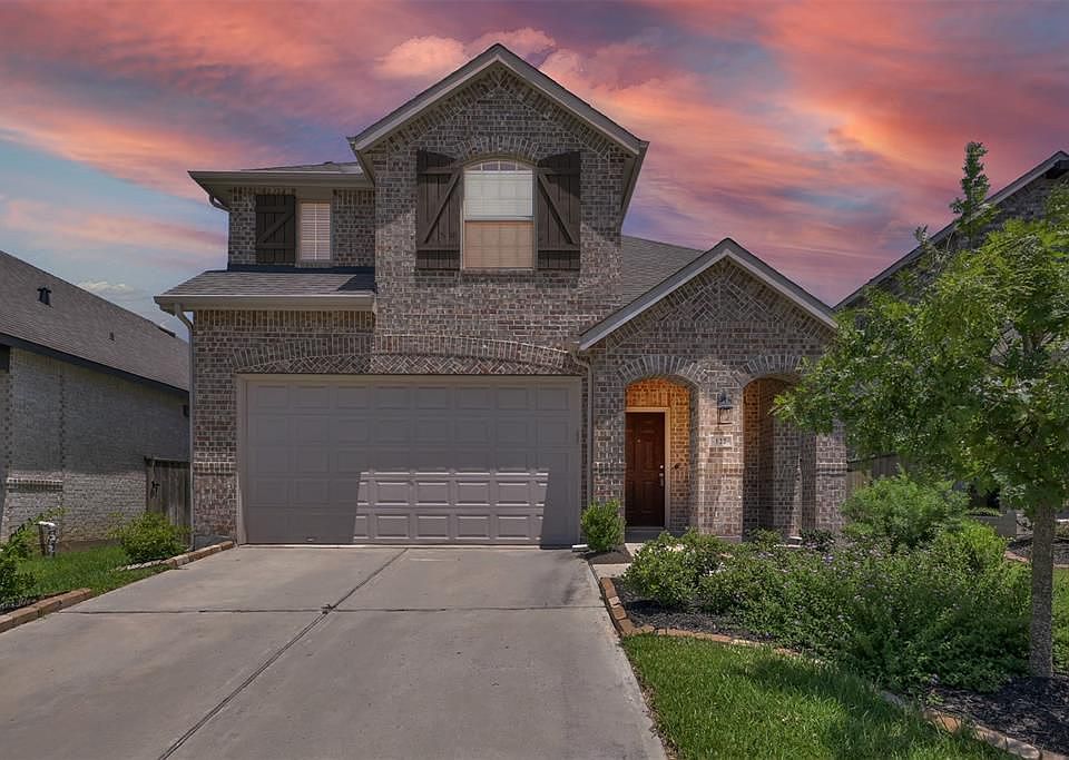 1st image of 122 Emory Birch Dr