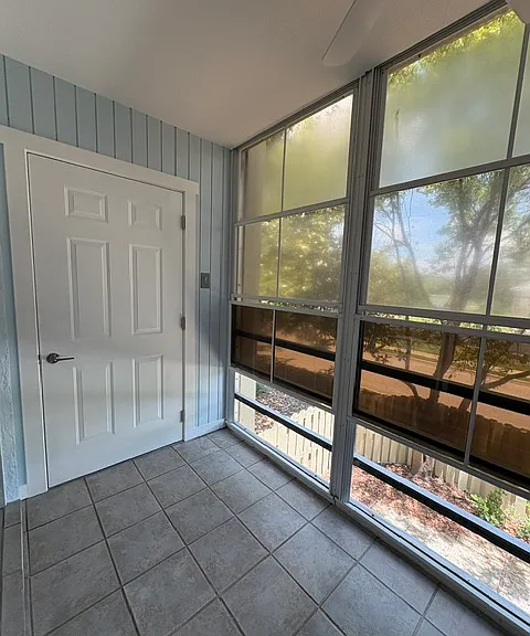 2302 S Manhattan Ave #215 — Photo 14