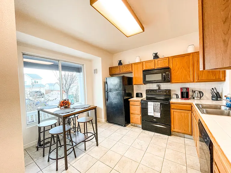 Bright and Light Kitchen