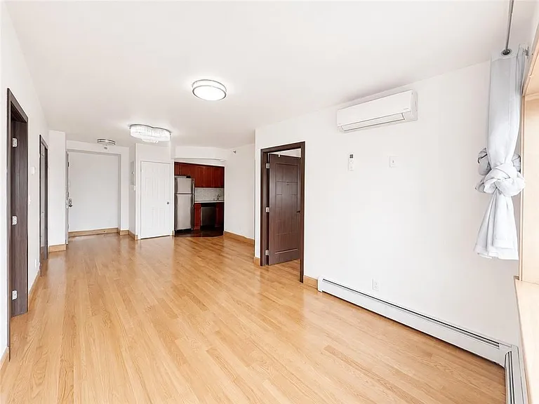 41 42 College Point Blvd #6A — Photo 2