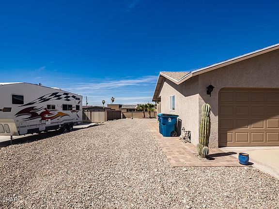 3rd image of 1041 Rolling Hills Dr
