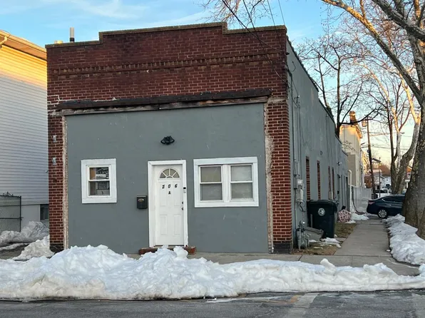 206 Sherman St, Perth Amboy, NJ 08861