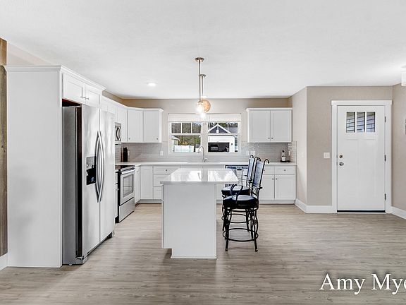 5th image of 2601 Eagle Rdg