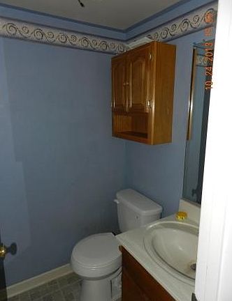 5th image of 471 Charter Oak Dr