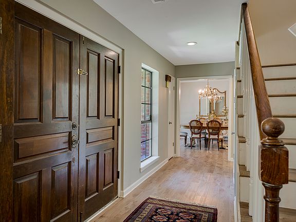 3rd image of 505 Sagecrest Dr